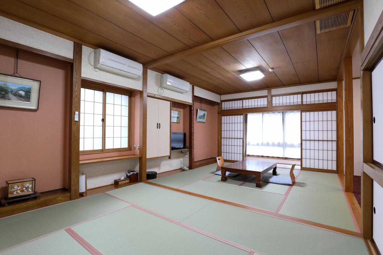 Tsukasaya Ryokan Tsuruoka Ngoại thất bức ảnh